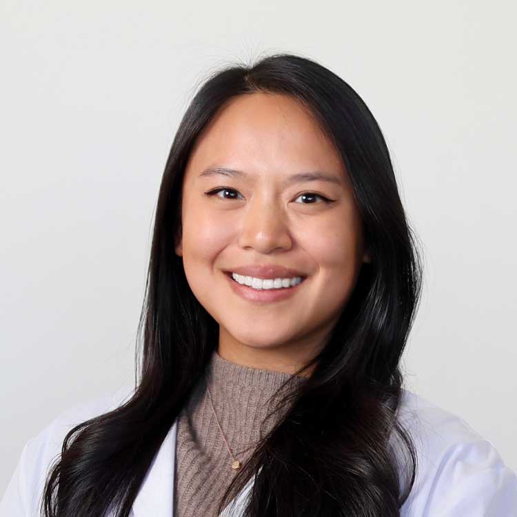 Portrait photo of doctor April Kwan, a dentist in Katy, TX